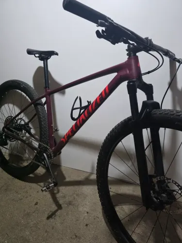 Bike specialized chisel tam M com opgrads