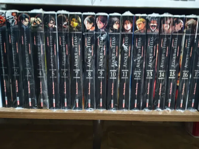 Ataque dos Titãs edição 2 em 1 coleção completa 