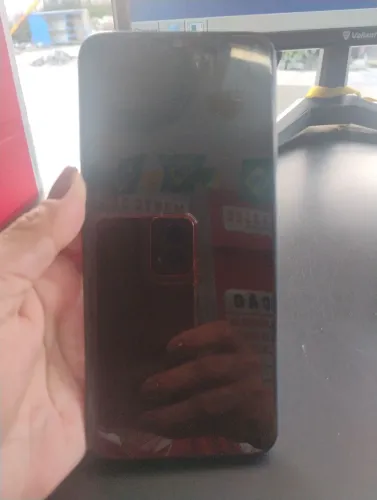 Vende-se um celular