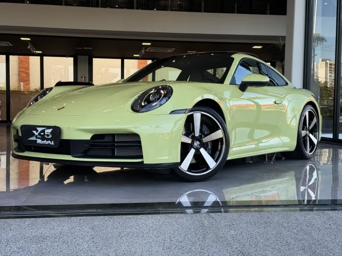 Porsche 911 Carrera 3.0 24V H6 PDK 2025