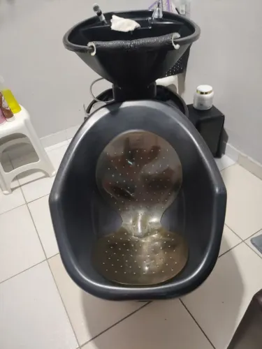 Lavatório usado ( cabeleireiro)