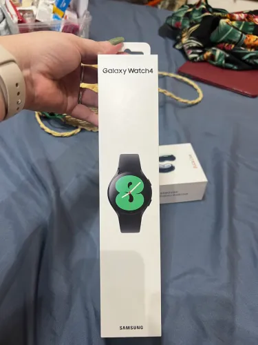 Galaxy watch 4 - Lacrado novo