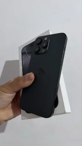 16 pro Max 256gb black