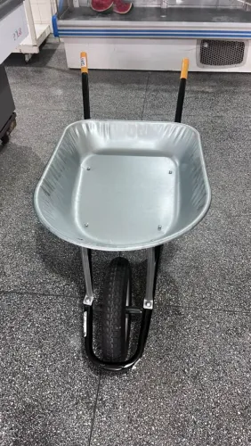 Vendo carrinho de mão 150$ cada