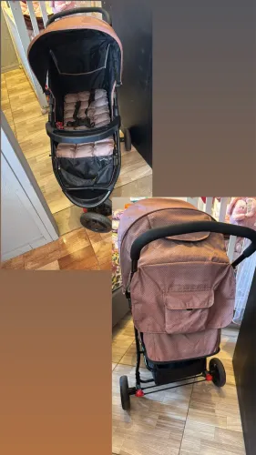 Carrinho de bebê cosco 