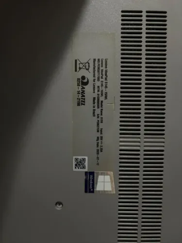 Notebook Lenovo c/defeito na tela