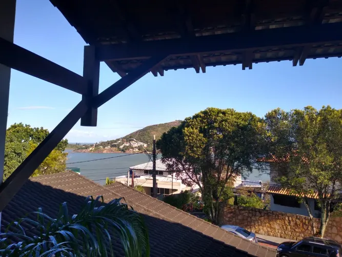 Sobrado para aluguel tem 220 metros quadrados com 3 quartos em Ilha do Boi - Vitória - ES