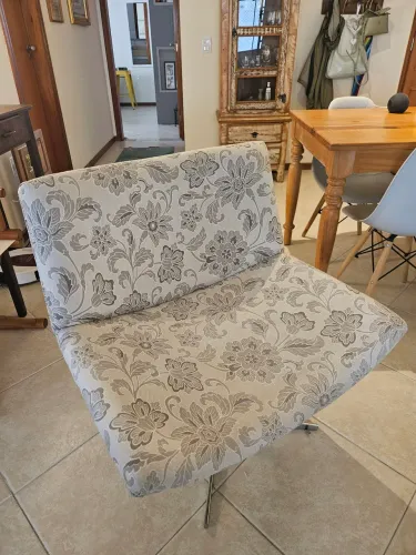 Poltrona Giratória