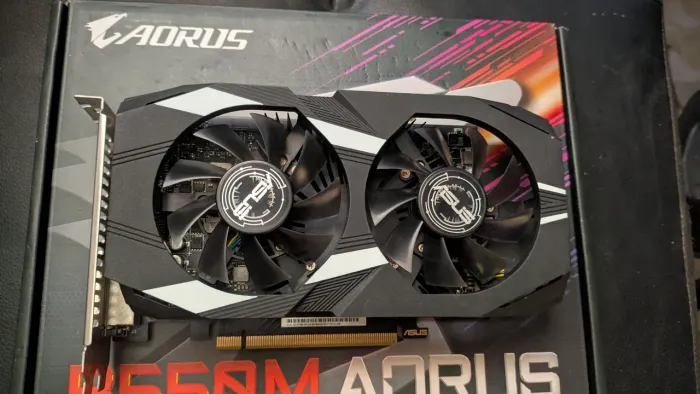 GTX 1650 OC 4GB COM DEFEITO - Liga mas Não Dá Vídeo
