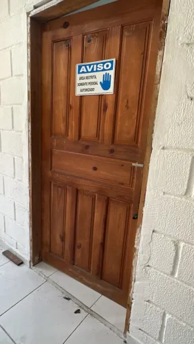 Porta madeira