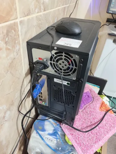 Desktop - i3 - 8gb- 120gb ssd e Placa mãe nova