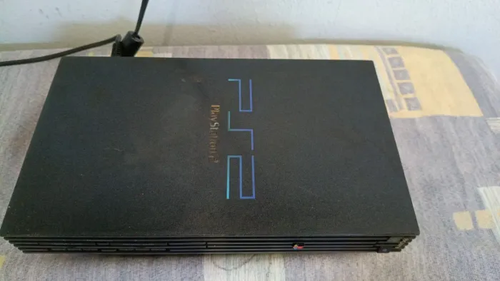 Playstation 2 FAT liga da imagem e desliga Leia o anúncio.