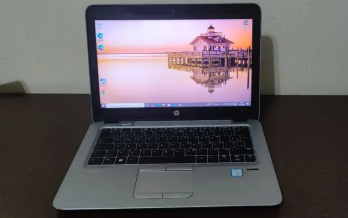 Notebook HP EliteBook - I7-6600U + 240GB ssd + 16gb
