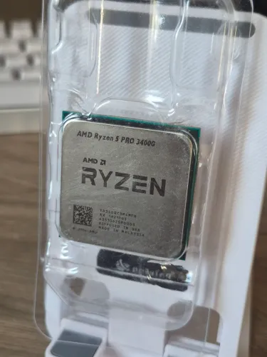 Processador Amd Ryzen 5 PRO 3400g 3.7 Ghz OEM