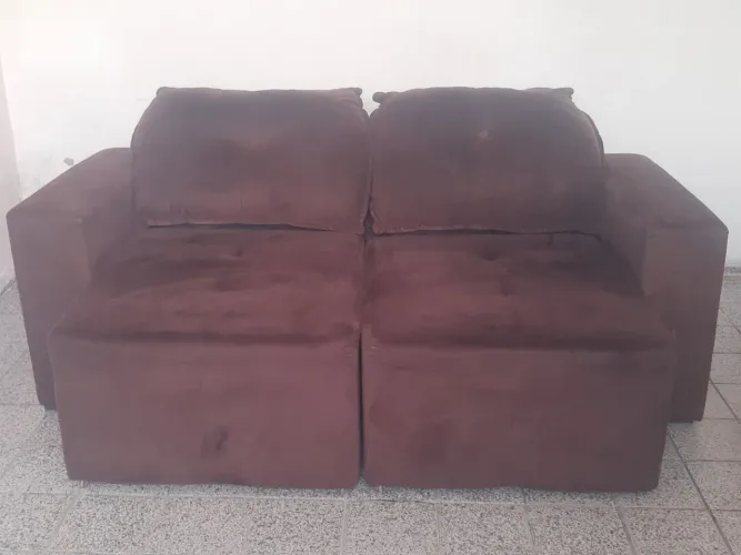 Sofá Retrátil 2 lugares marrom - Conservado