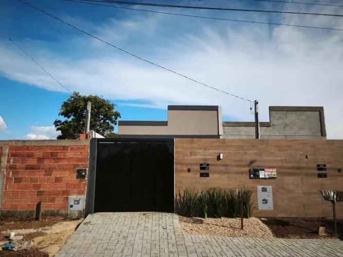 Vendo casa nova na 141 B
