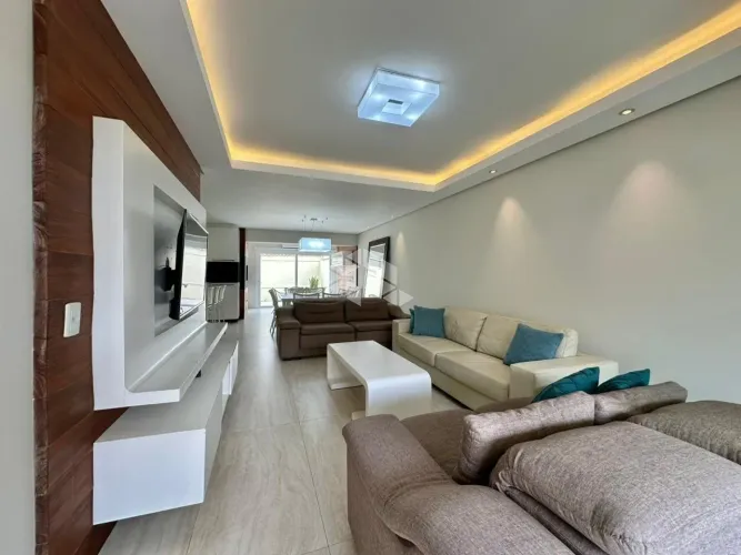 Casa tipo sobrado no condomínio Xangri-Lá Villas resort, 04 dormitórios 2 suítes 2 vagas