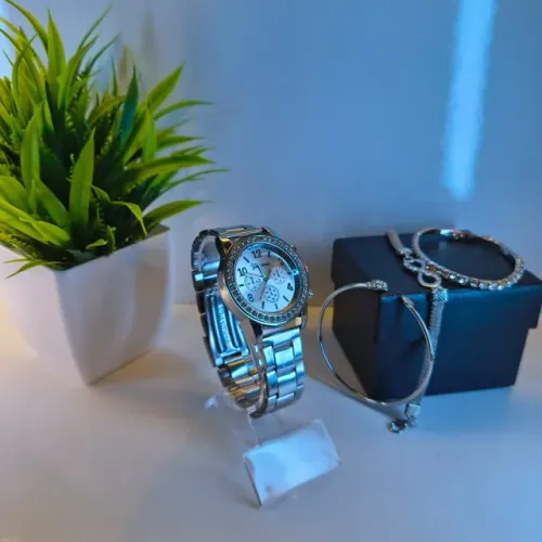 Relógio Feminino Prata Geneva® Aço Inox + Caixinha + 3 Pulseiras (Conjunto)