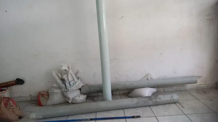 2 colunas de concreto - Praia Grande
