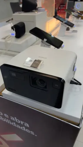 Projetor Laser Smart Epson EF21