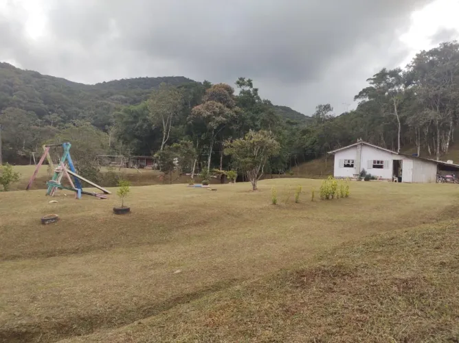 Sítio à venda em São Pedro de Alcantara