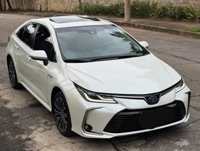 Toyota Corolla Altis Prem. Hybrid 1.8 Flex AUT 2020