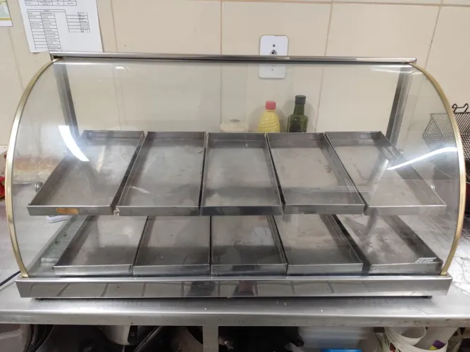 Estufa de vidro e inox com 10 bandejas
