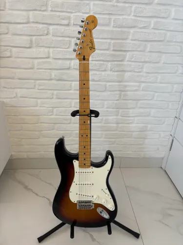 Guitarra Fender MIM - estado de nova! Apenas venda!