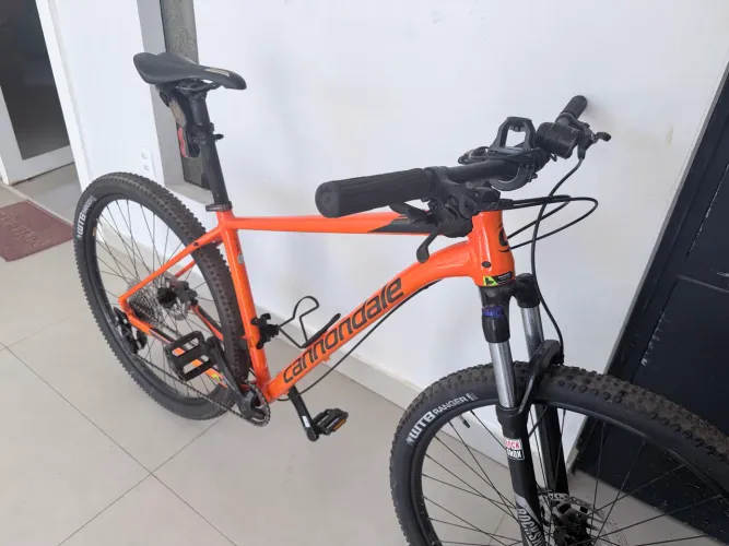 Bike cannondale trail 5