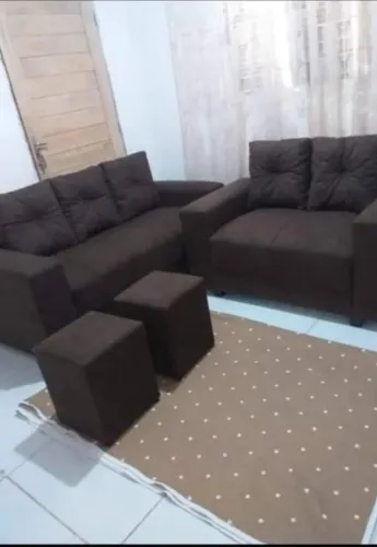 Conjunto de sofá com um puf grátis por apenas 620