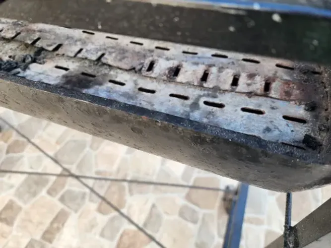 Churrasqueira para Espetinhos Reforçada com Rodas