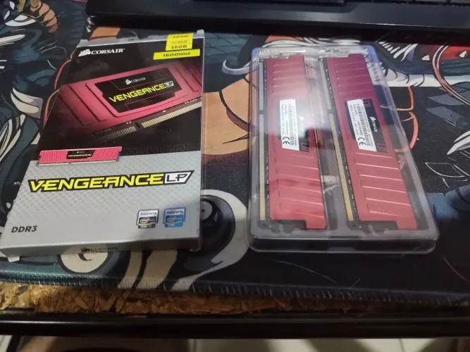 Memória ram 2x8GB Corsair 