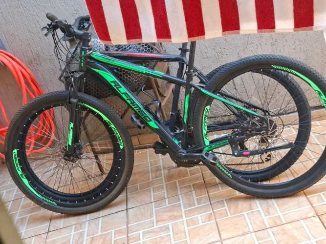 BIKE SEMINOVA ARO 29, PNEUS NOVOS