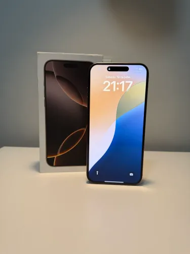 iPhone 16 PRO MAX 256 GB - Garantia Apple até Abril de 2027