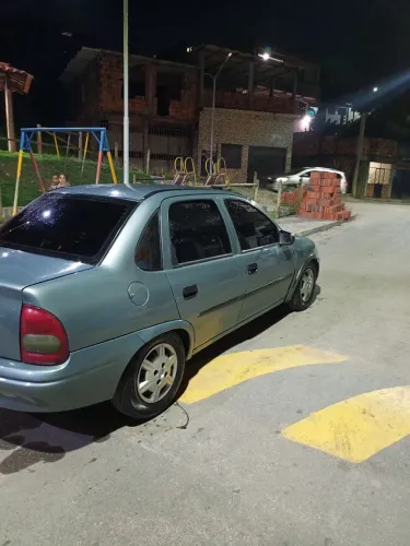 Chevrolet Corsa Sedan 1.0 MPFI 8V 71cv 4P 2003