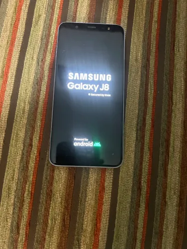 samsung j8