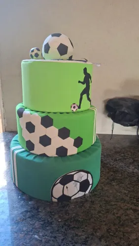 Maquete bolo de eva