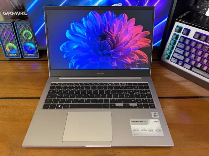 Notebook Samsung i3-1011u (10ª gen) 8gb DDR4 SSD-480gb Tela 16? Win 11