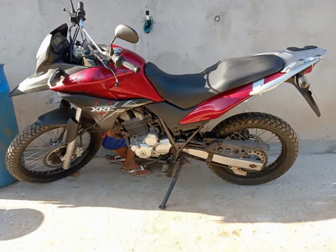 Moto em dia, tudo funcionando.