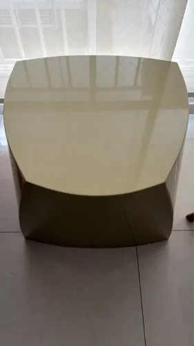 Mesa lateral laka 