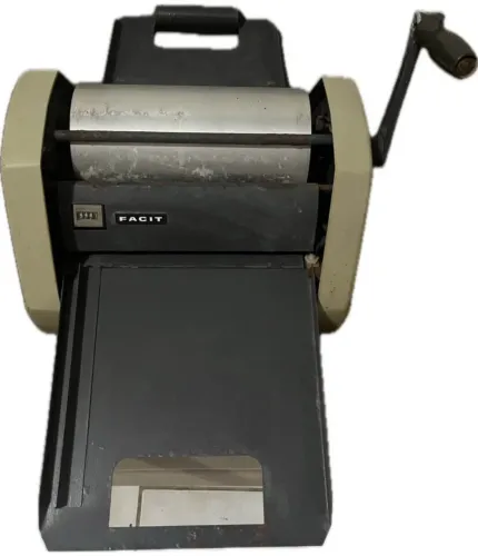 Mimeógrafo/Xerox Maual/Manivela Facit Antigo