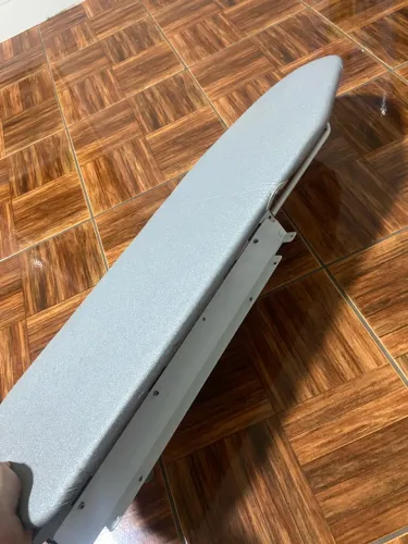 Tábua de passar roupa deslizante e dobrável 