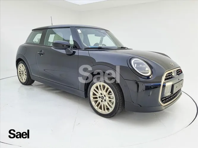 Mini Cooper 2.0 16V Twinpower Gasolina S 2P Steptronic 2025