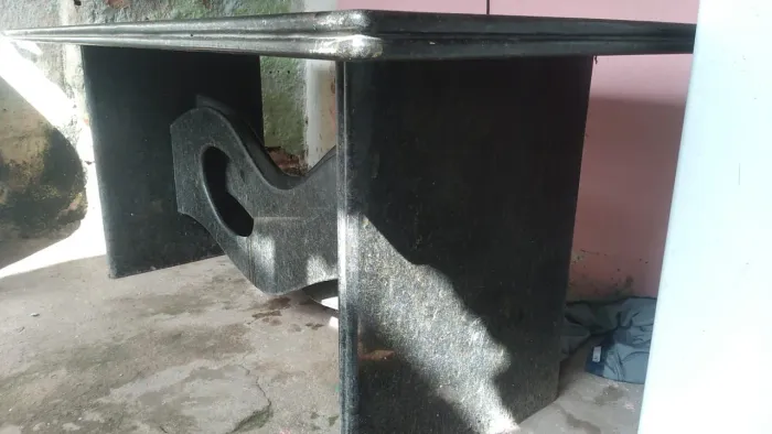 Mesa granito p 6 ou 8 cadeiras