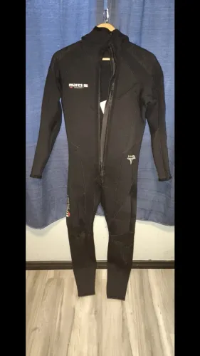 Roupa de Mergulho Mares Rover 5.3mm c/ Capuz - Tamanho 6 (XL/XG)