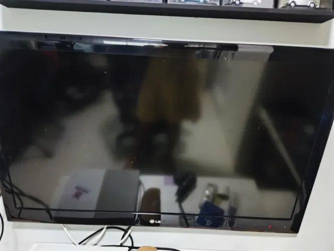 Televisao tv Lg 42LE5300 42 polegadas não é smart