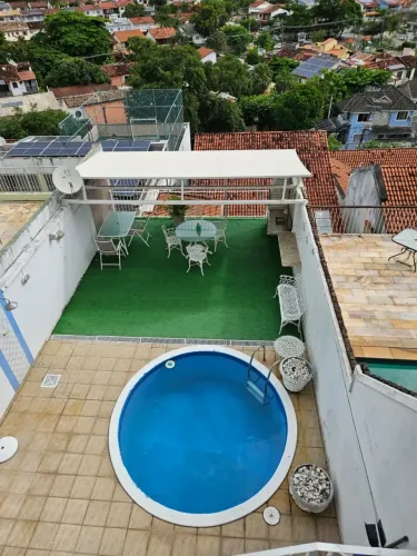 MARAVILHOSA CASA NO CONDOMÍNIO TERRAL 3 QUARTOS 1 SUÍTE, PISCINA E CHURRAQUEIRA, ESPAÇO GO