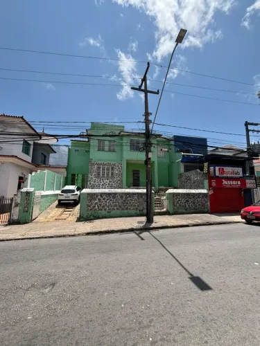 DAU23: CASA PRAÇA DEODORO/ CENTRO