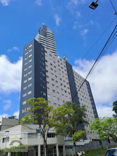 Studio com 1 dormitório para alugar, 33 m² por R$ 2.504,57/mês - Champagnat - Curitiba/PR