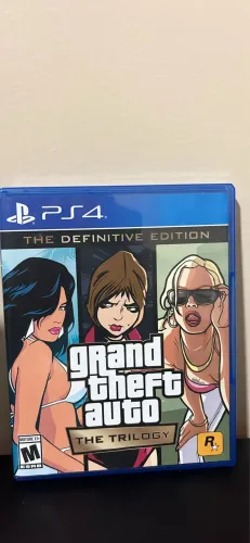 GTA The trilogy versão ps4 mídia física
